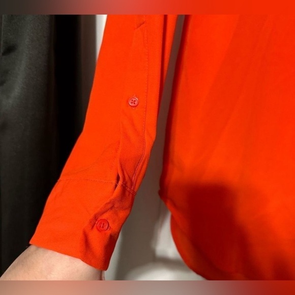 Massimo 🔥 beautiful red/orange color- button down dress blouse - Size Medium - Picture 5 of 6